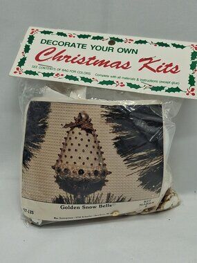 Merri Mac GOLDEN SNOW BELLS Makes 2 Sequin Bead Vtg Christmas Ornament Kit DIY